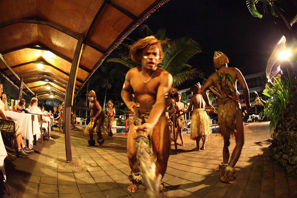 Melanesian Hotel Dinning 12