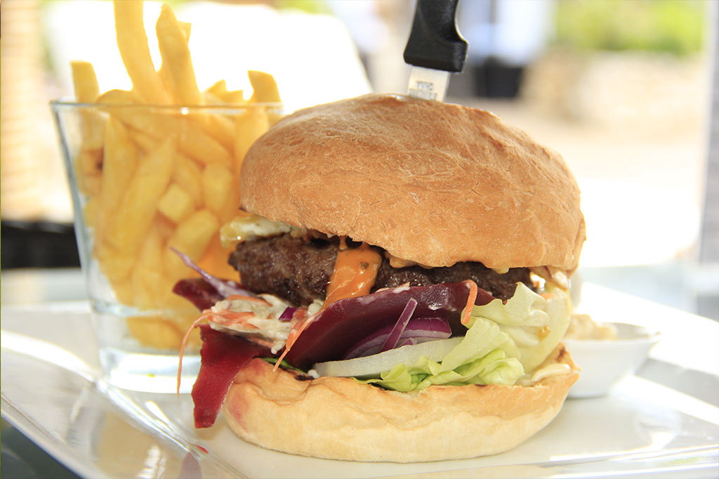 Melanesian Hotel Dinning 52