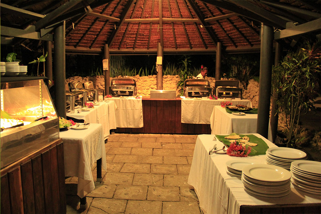 Melanesian Hotel Dinning 53